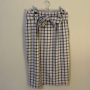 Plaid Ann Taylor skirt in EUC - size 8